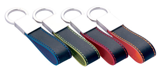 Exquisitos chaveiros de couro clássico em padrões personalizados Várias cores embalagem de sacos poli
