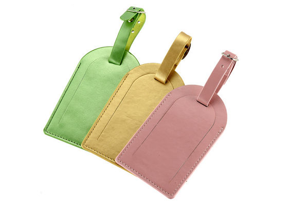 A porta dá forma à cor colorida de Pantone da etiqueta de bagagem do curso do plutônio com correia da curvatura