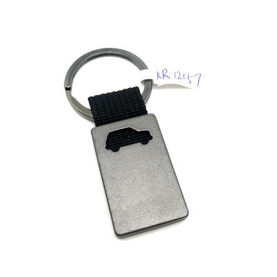 Porta-chaves de liga de zinco com acabamento de arma preta para desempenho OEM / ODM