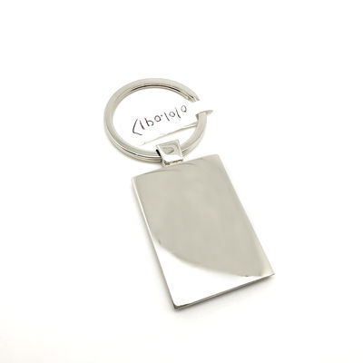 Disponível como porta-chaves de liga de zinco