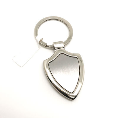 Porta-chaves de metal de prata disponível para entrega imediata