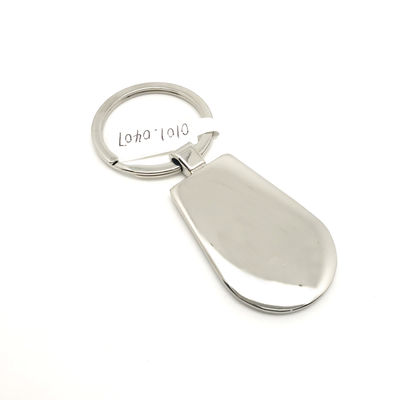 Porta-chaves de metal de prata disponível como foto em prata
