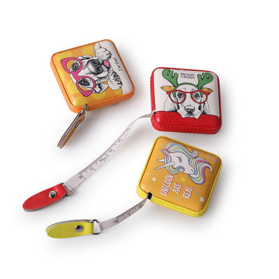 Medida de fita de PU retrátil de dupla face com cor personalizável e faixa de 150 mm / 60 polegadas