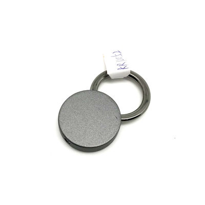 Bom preço Porta-chaves de metal personalizado Nome do porta-chaves de cadeado de metal no saco polivalente individual on-line
